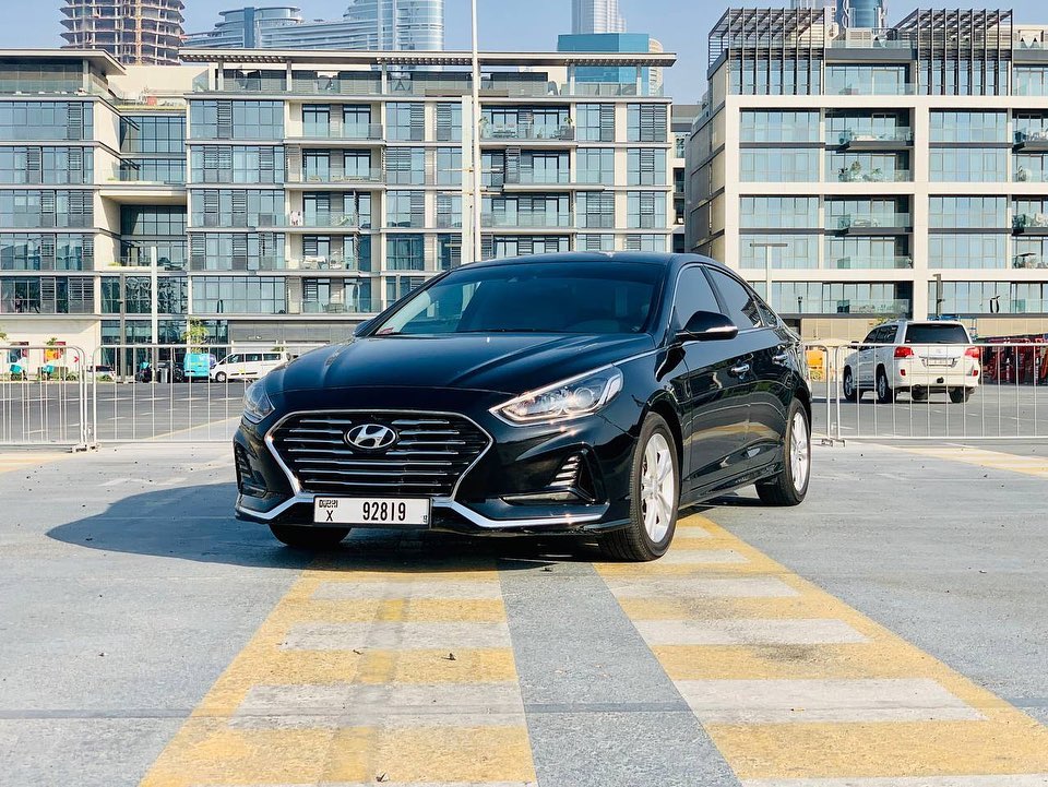 HYUNDAIELANTRA2023 for rent in dubai